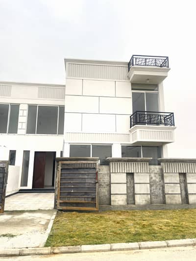 Prime 8 Marla Villa Airport Enclave Islamabad - PKR 2 Crore 75 Lac | 3 Bedrooms 4 Baths Double Lounge