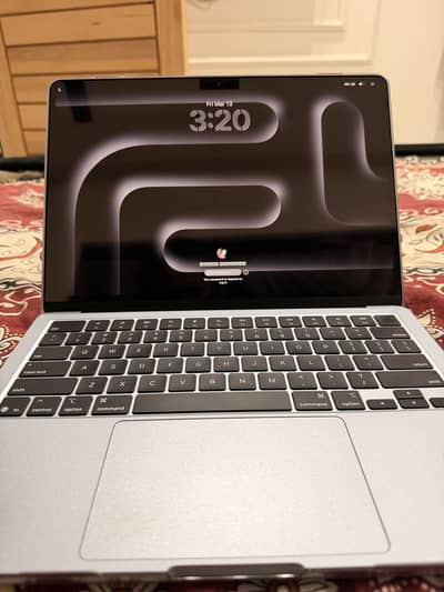 Macbook Air M4 - 16/256 - SkyBlue - Brand New - Just Box open