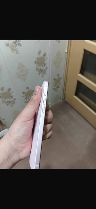 iPhone 15 plus