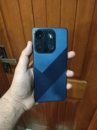 Tecno Spark Go 2023 (4GB/64GB) – 5000mAh Battery – Good Condition