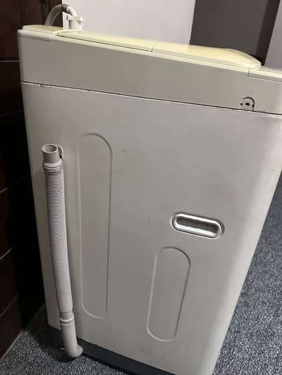 Haier 7.5kg Tap load washing mechine HWM75-918