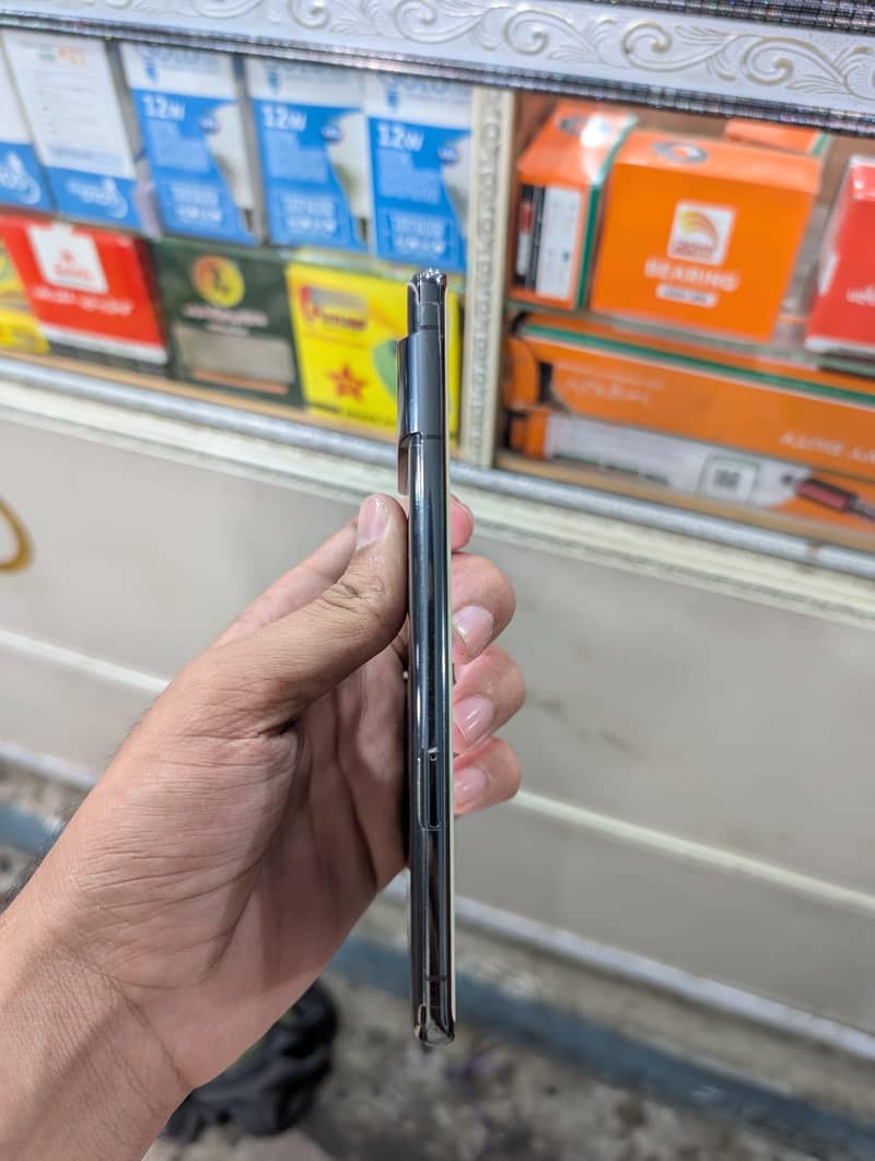 Google pixel 7 pro 4