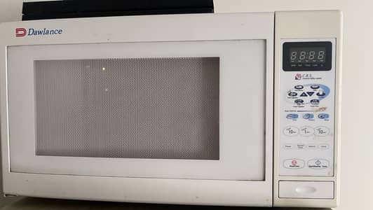 NEWLY USED HAIER MICROWAVE