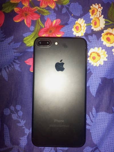 Model iphone 7 plus condition 10 by 9