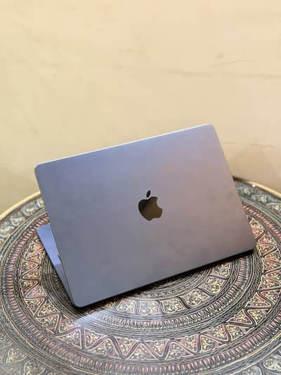 Macbook pro M2 iCloud locked