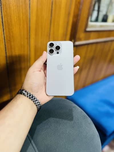 15 pro max factory Unlocked 256GB with box