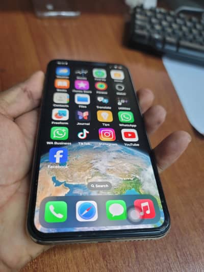 Iphone xs max 512gb  . Dual PTA Aproved  DSLR camera