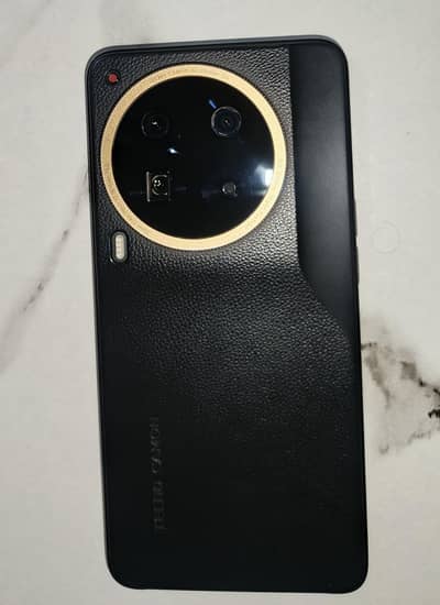 Tecno Camon 30 Premier 5G