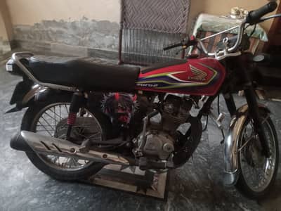 Honda CG 125 2017 contact 03296391135