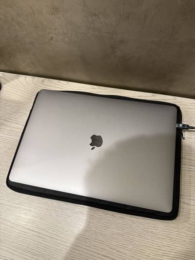 MacBook Pro i9 16 inch
