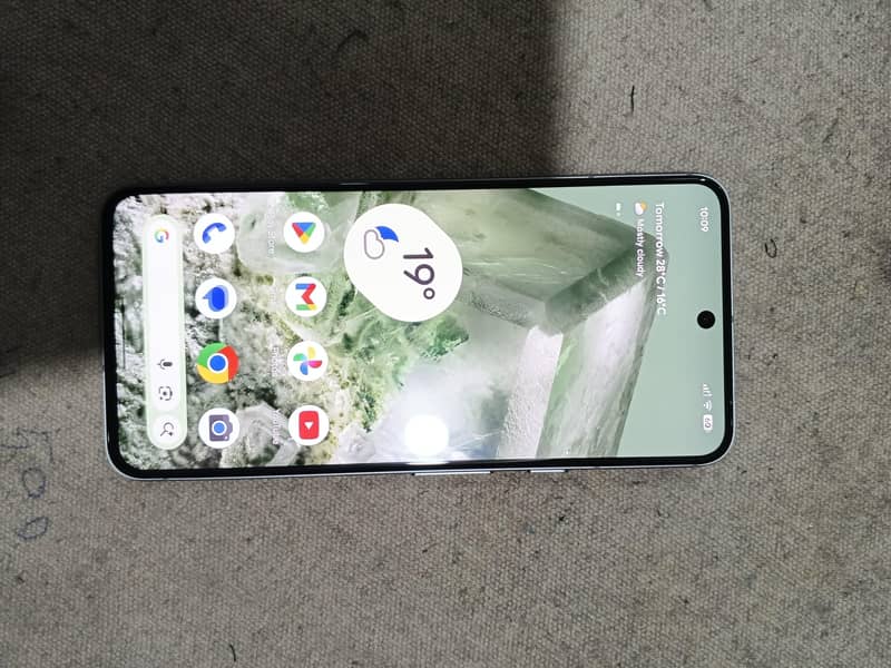 Google Pixel 8 1