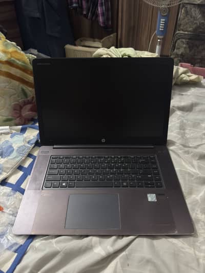 Hp Zbook studio g3 4gb graphic card Core i7 6th