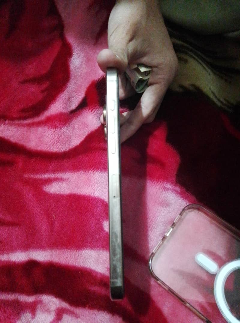 آئ فون سیل 1