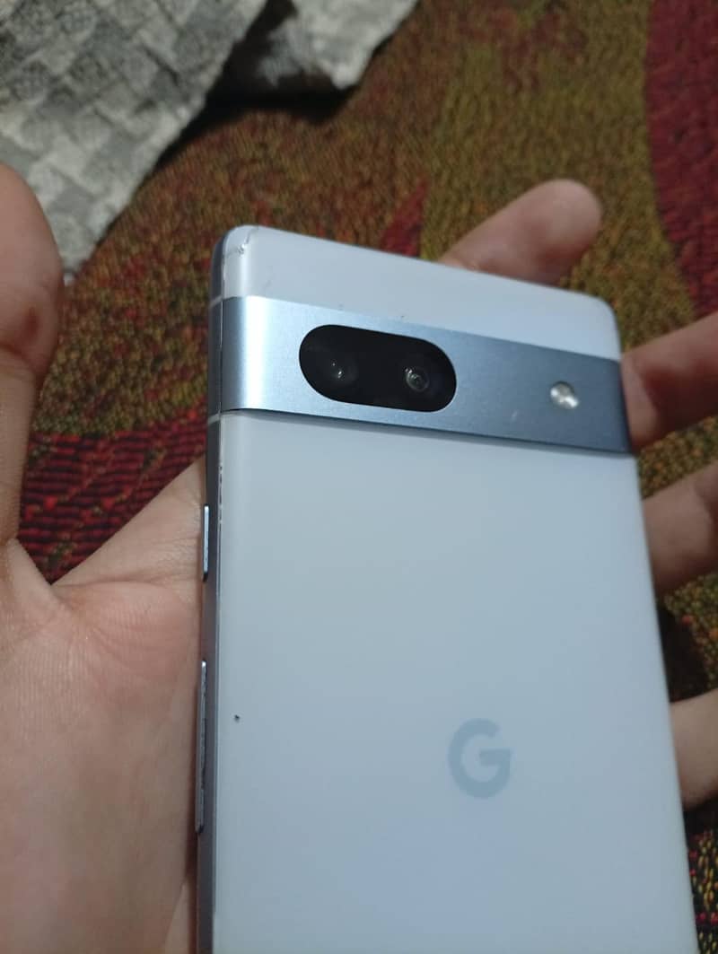 Google Pixel 7A 1