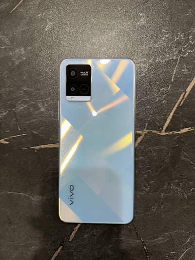 Vivo Y21 with box and charger For Sale