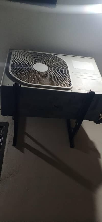 AC 1 Ton for sale