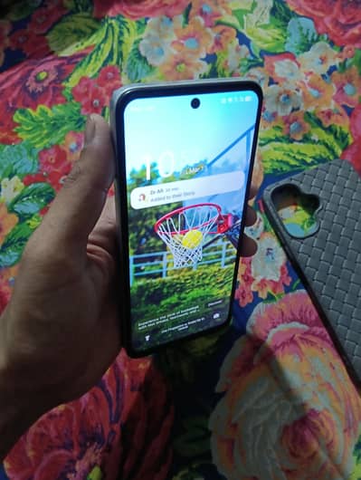 bilkul new h koe kisi kism ka masla ni h smart 10 4/64