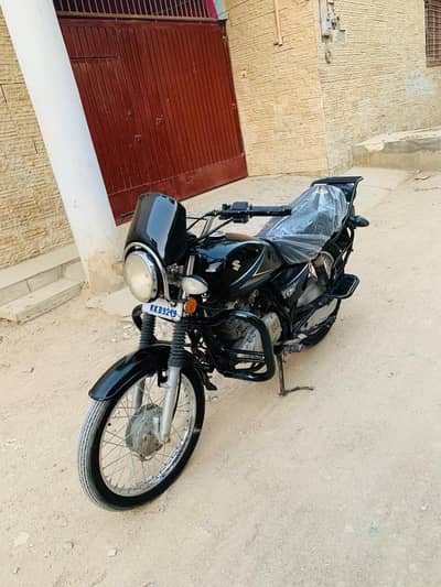 Suzuki GS 2017#0/3/1/7/0/0/2/4/6/2/9