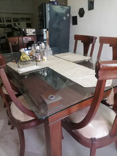 6 seater dinning table for sale