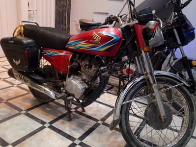 CG 125.2018 Model. Good condition bike. Co. 0311-0322224.