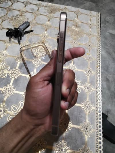 16 pro max 256 gb battery health 92 All ok with box