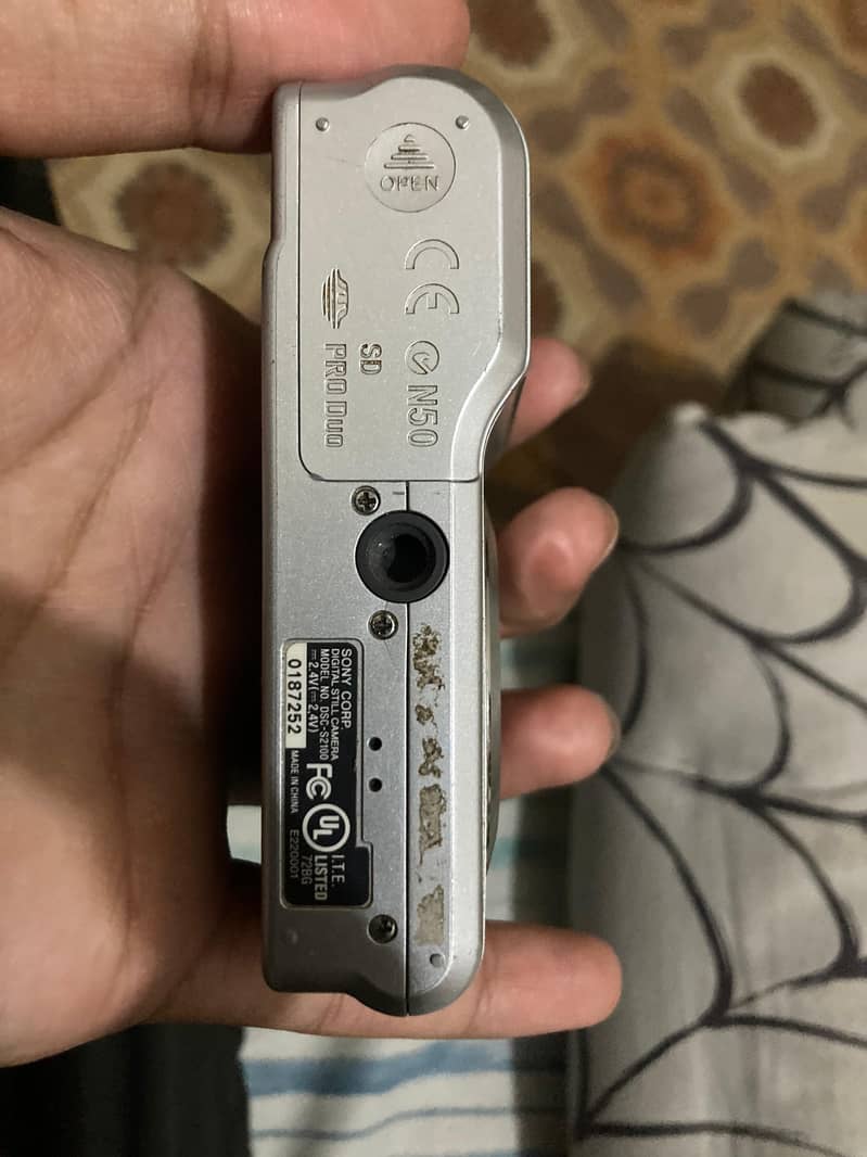 SONY DIGITAL CAMERA 3