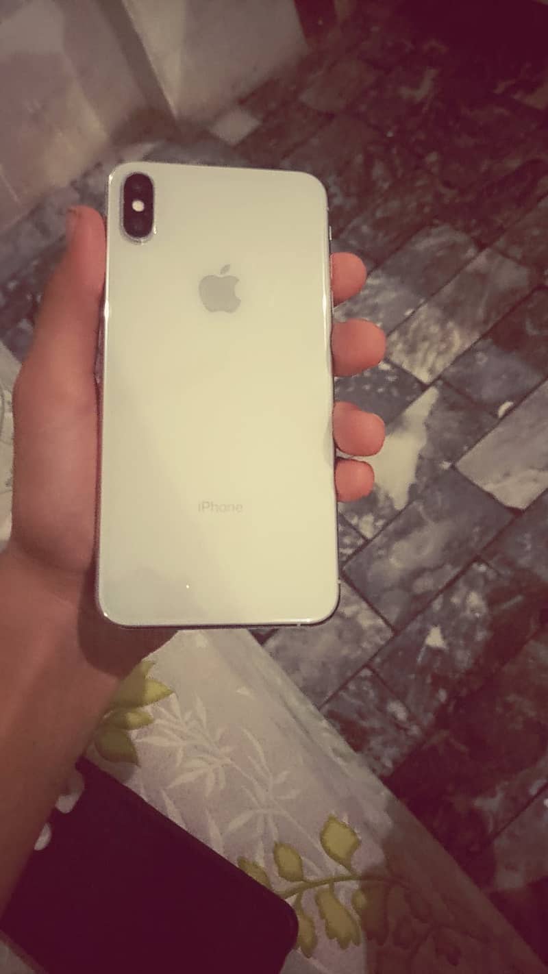 Xs max 1