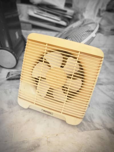 exhaust fan in working condition