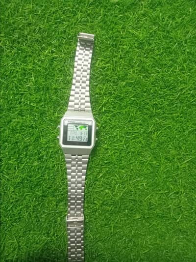 SKMEI WATCH  EXCELLENT CONDITION