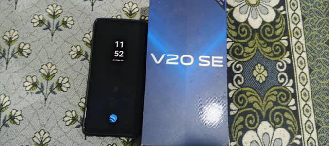 Vivo V20 SE with box penal original back Chang honi ha