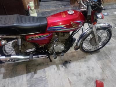 Honda 125 lush bik