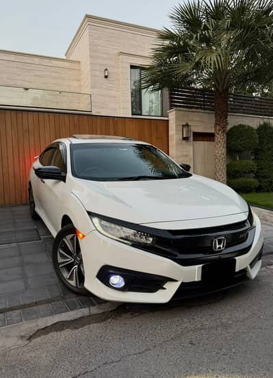 Honda Civic RS Turbo All black interior