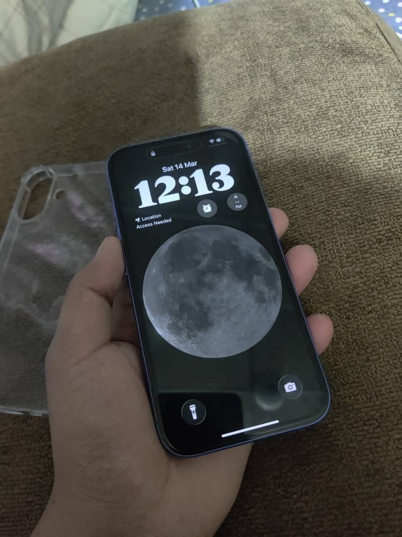 iPhone 16 0