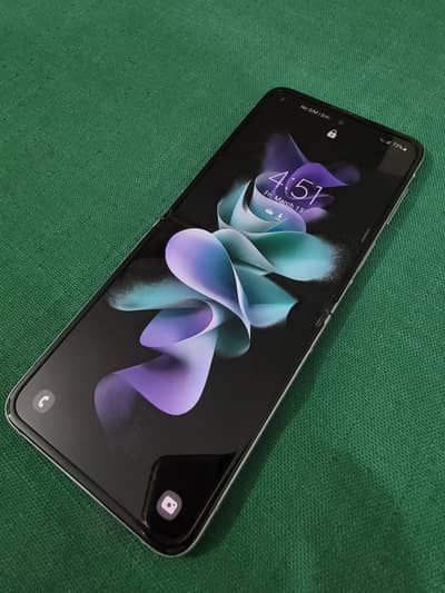 samsung galaxy z flip3 5G iphone oneplus oppo vivo