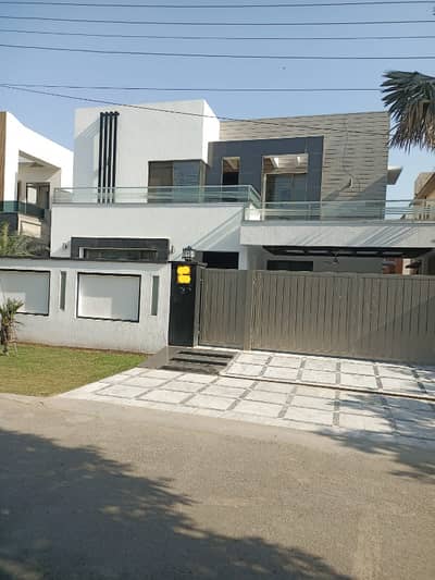 1 Kanal House Available For Silent Office