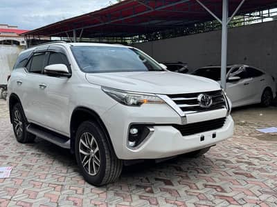TOYOTA FORTUNER SIGMA 18/19 (exchange possible Honda  civic)