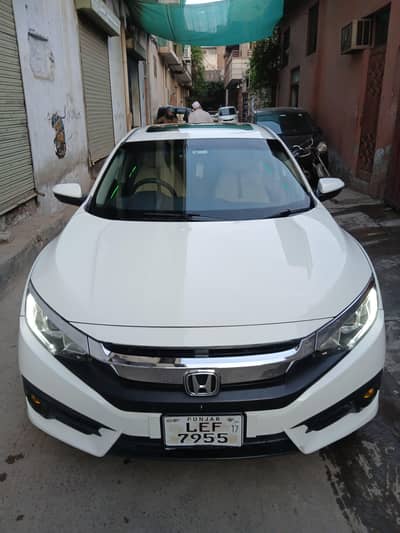 Honda Civic X 2017 model  Ivtec oriel 1.8