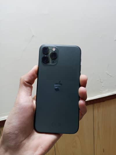 ipiphone 11 pro all ok 10/10 64 gb 89 health don't exchange