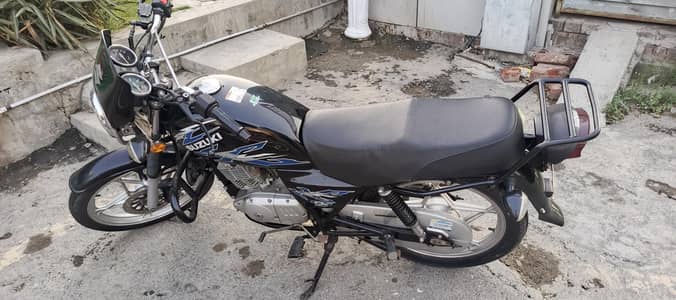 Suzuki gs150