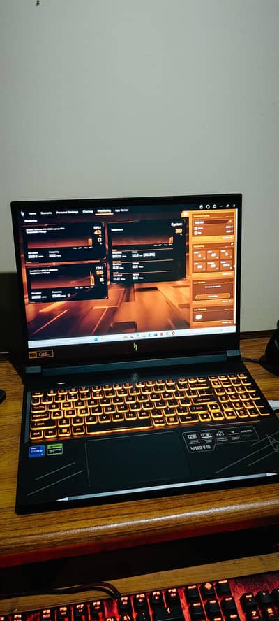 Acer Nitro v16