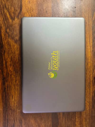 Brand New ( Screen pr 2 lines hai ]