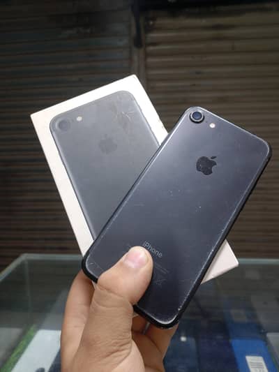 iphone 7 PTA Approved official with box 32gb miner scratch