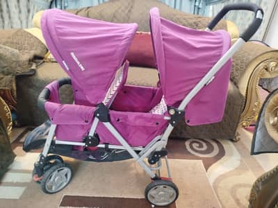 twin pram used like new Imported
