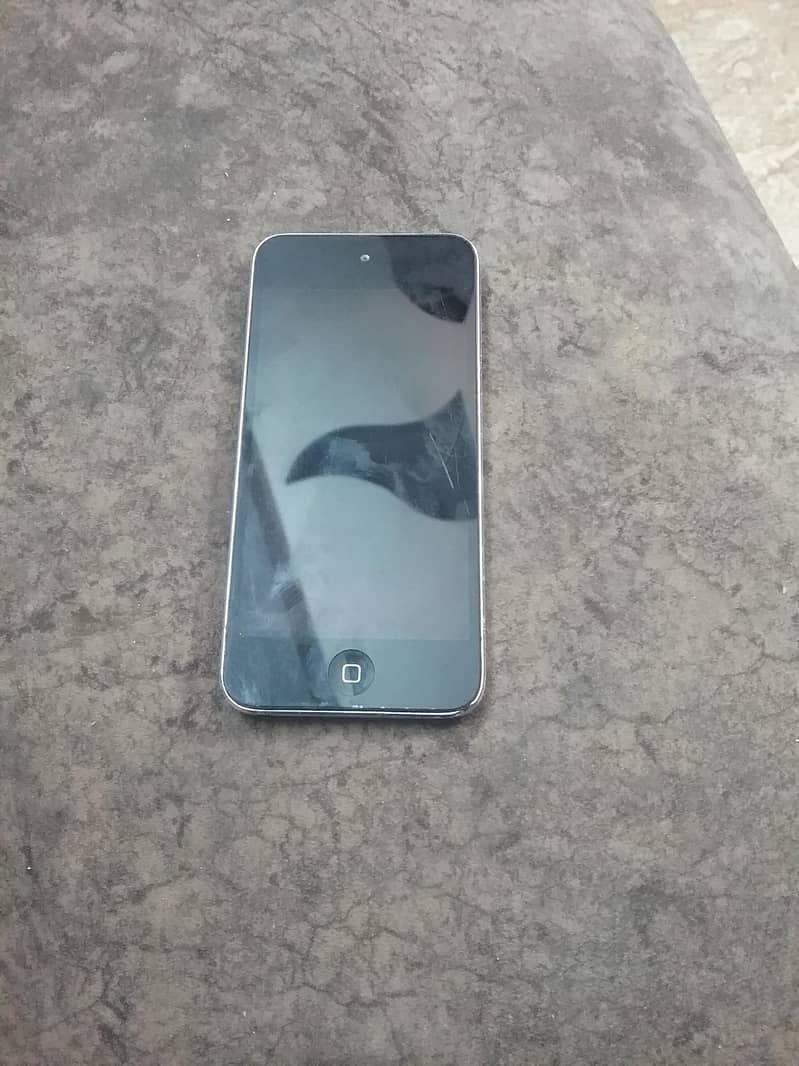 iPod good condition without back camera 1