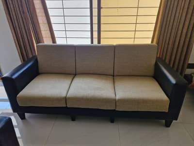 7 seater good condition sofa set