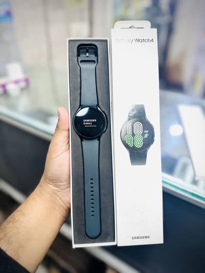 Samsung watch 4 44mm complete box original charger - strap