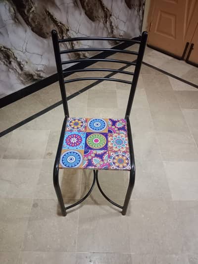 Branded Couple Dining Table in Brand New Condition for Sell.