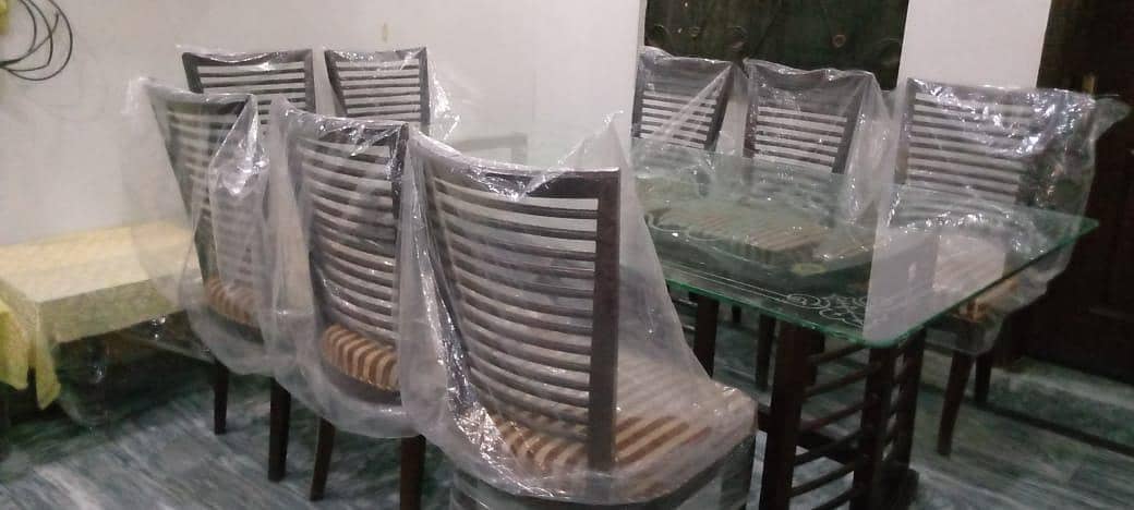 dining table,8 chairs 2