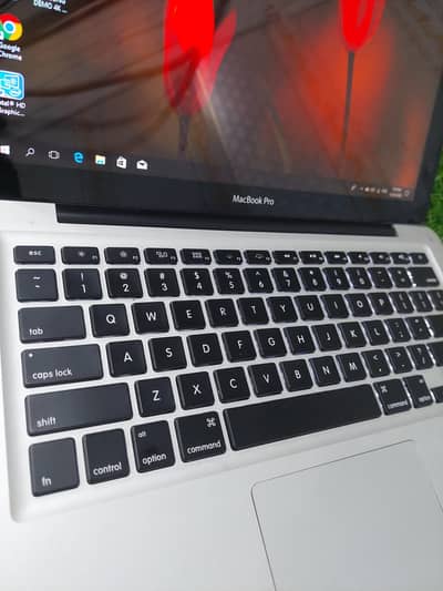 MACBOOK PRO IN CHEAP PRICE  100%OK WITH WARRANTY