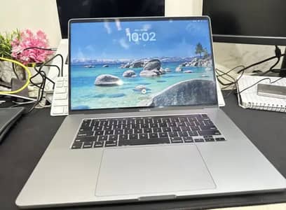 Macbook pro 2019 | 16 inches | Condition 10/10 | original charger
